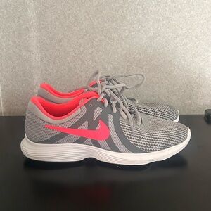 Nike revolution 4 Kids Gray and Pink Sneakers